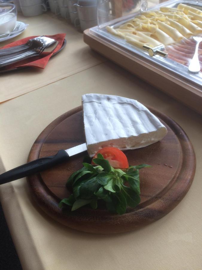 Hotel Restaurant Heidihof ไมเอนเฟลด์ ภายนอก รูปภาพ